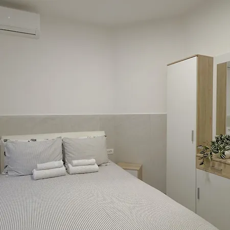 Lina 3* Ljubljana